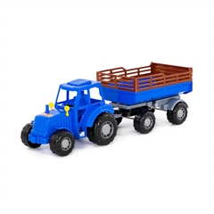 Traktor Majster (niebieski) z przyczepą Nr2 (w siatce)