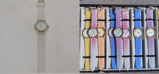 S.CENA Zegarek na gumowym pasku zmieniający kolor pod słońce z kolorowymi cyferkami na tarczy