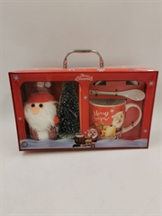 S.CENA Zestaw prezentowy świąteczny kubekztalerzykiem ,łyżeczką figurką Mikołaja i choinką w pudełku A5396