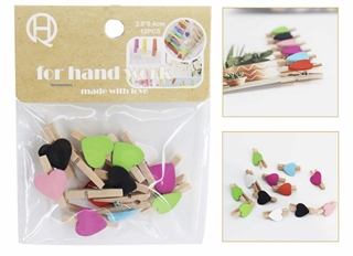 Klamerki drewniane z serduszkami 12szt 60520