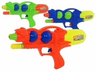 PISTOLET NA WODĘ